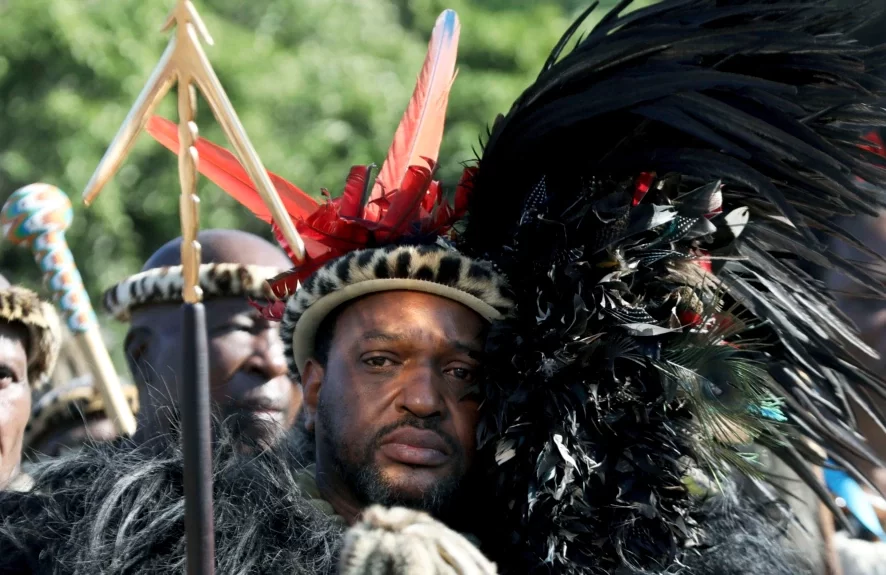 Thousands Fete South Africa's New Zulu King